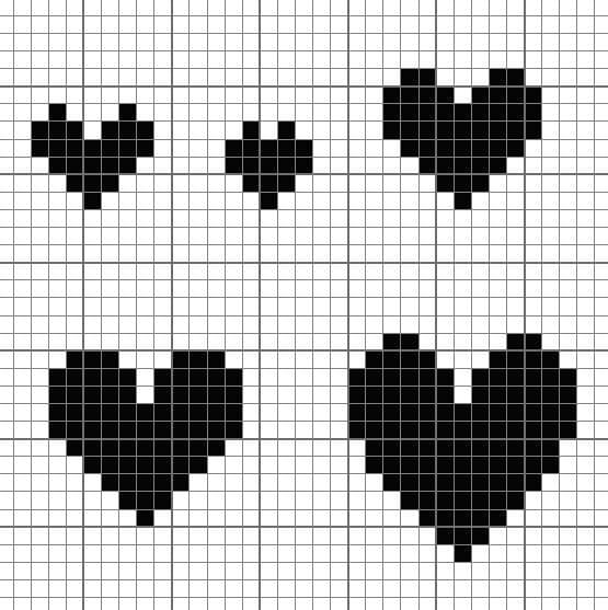 Gráfico para bordado em ponto cruz com cinco corações de tamanhos variados em preto sobre fundo quadriculado.